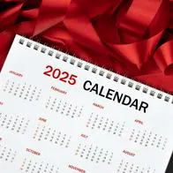 Foto de calendario, en nota de por qué Colombia tiene dos puentes festivos seguidos en junio: son tres en 2025