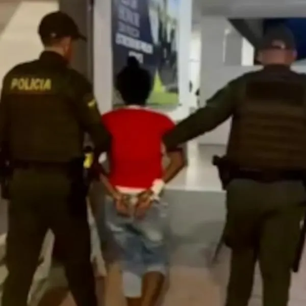 Mujer intentó asesinar a su hijo de tres años durante una pelea con su novio