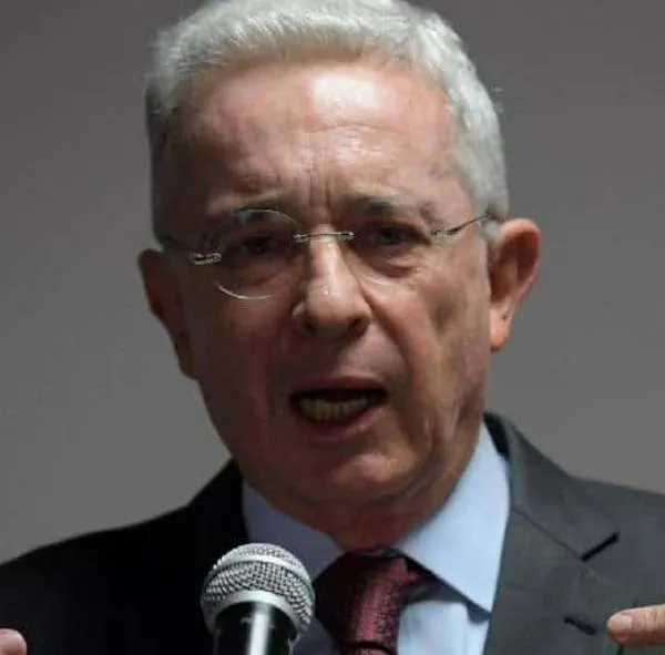 Óscar Monsalve, de juicio a Álvaro Uribe, será denunciado por ensayar testimonio