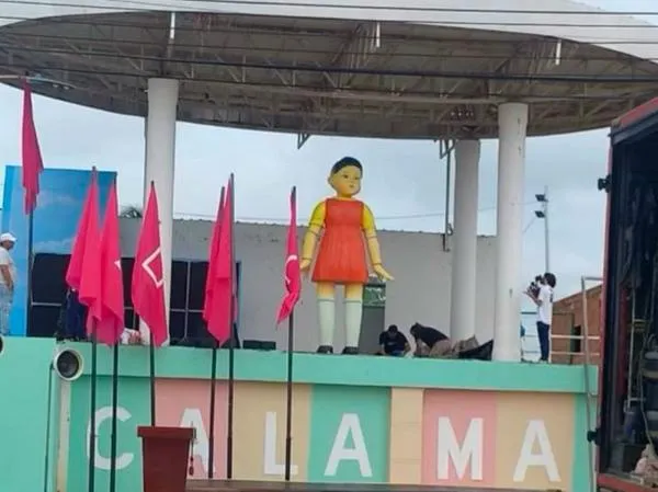 El juego del Calamar de Netflix es promocionado en el pueblo de Calamar, Bolívar