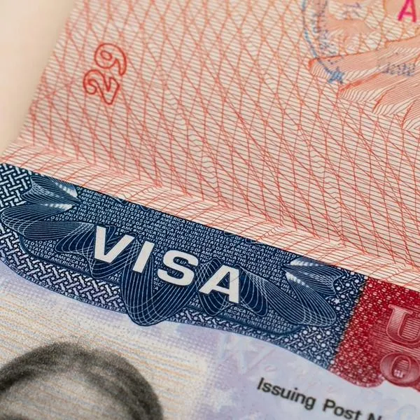Lío de visa B, F, M y J de EE.UU. por gente que no podrá entrar a ese país