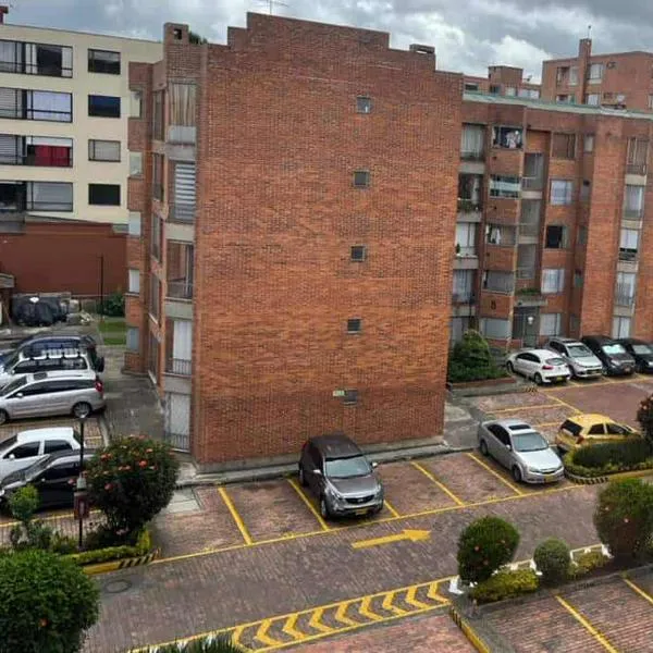 DIAN aclara cobro de IVA en conjuntos residenciales y parqueaderos en Colombia