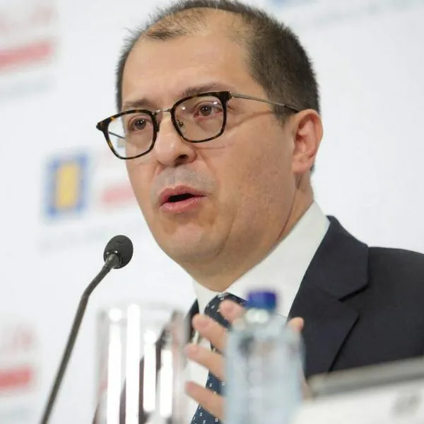 El exfiscal Francisco Barbosa anunció, por primera vez, su interés en competir por la Presidencia de la República en las próximas elecciones de 2026.