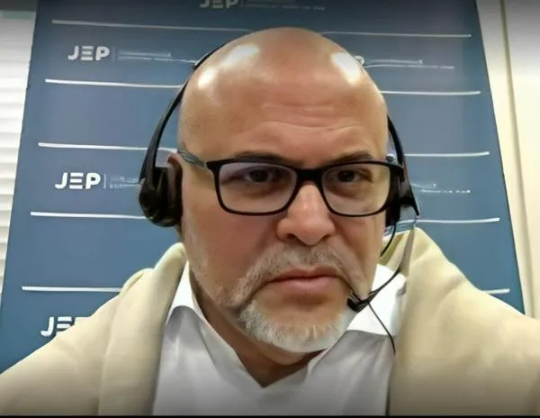 Exjefes paramilitares enviaron carta a Gustavo Petro: dejarán de ser gestores 