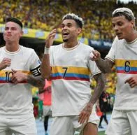 James Rodríguez, Luis Díaz y Richard Ríos, en nota sobre a qué hora juega Colombia contra Perú