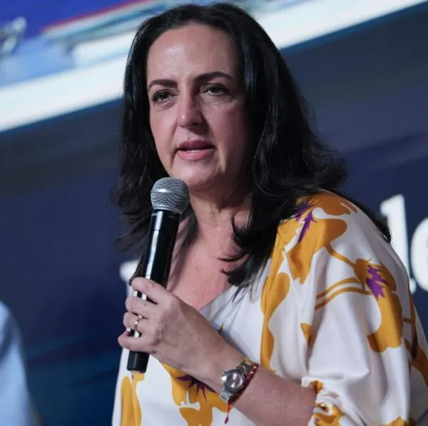 María Fernanda Cabal durante el foro de Asobancaria, donde dijo que tiene problema conyugal por culpa del Eln