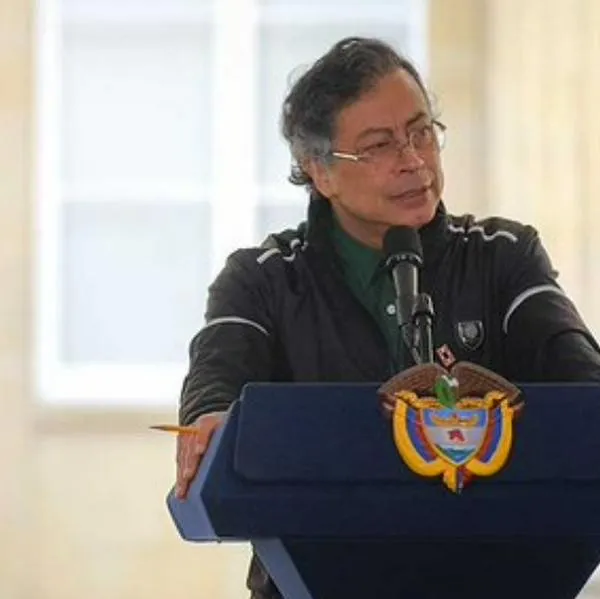 Gustavo Petro pidió a sus ministros firmar decreto de consulta popular
