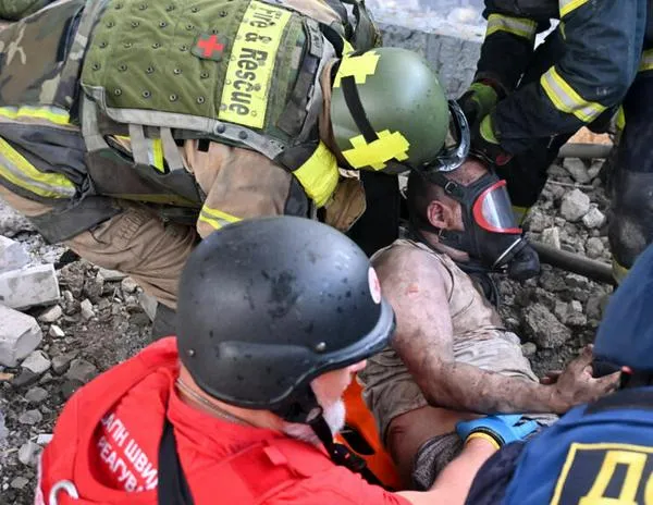 Al menos ocho muertos en nuevos y potentes ataques rusos en Ucrania