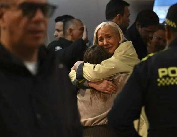 El precandidato presidencial Miguel Uribe supera con éxito una primera cirugía tras ser baleado