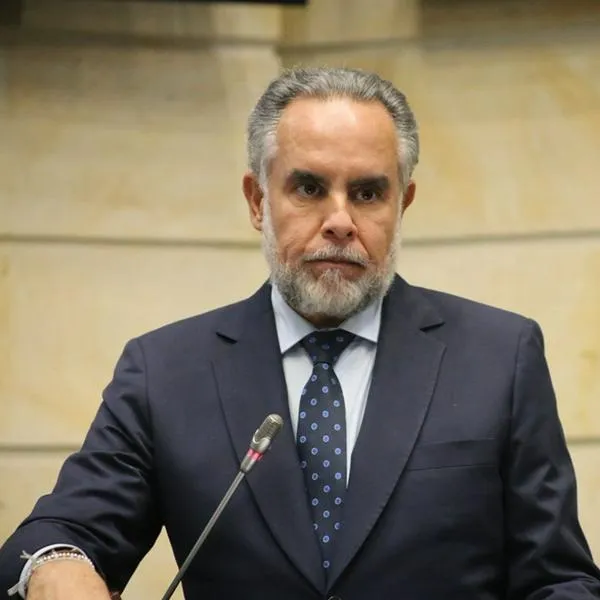 Benedetti pide a partidos asistir a reunión tras atentado a Miguel Uribe