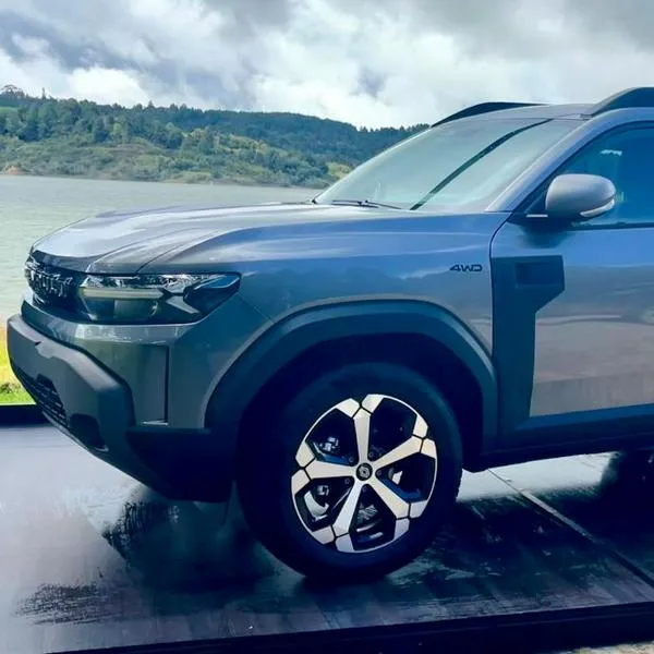 Camioneta Renault Duster híbrida llegó a Colombia: precio y características del nuevo vehículo que llegó al país con precio atractivo.