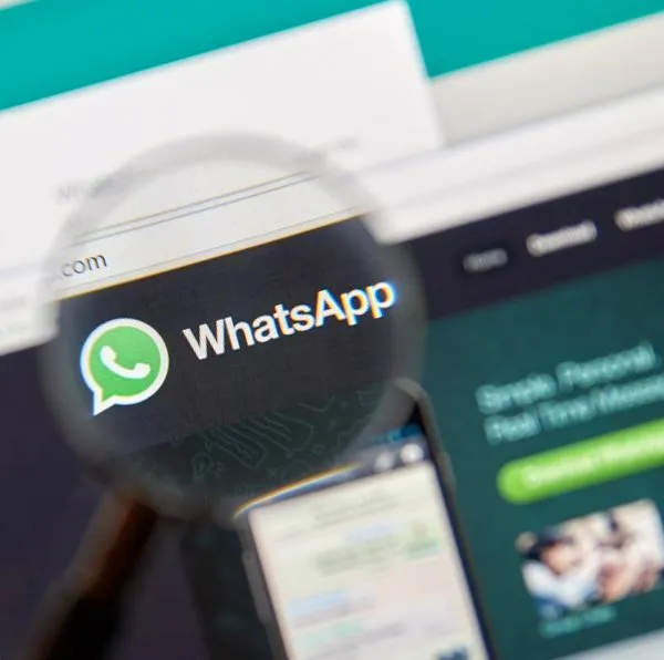 Cómo saber dónde fue tomada una foto que mandaron por WhatsApp: truco con IA