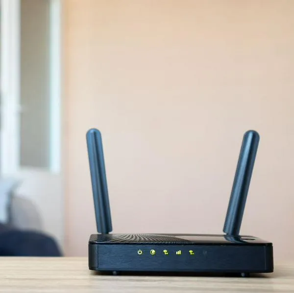 ¿Cómo saber si alguien está conectado a mi Internet? Las luces pueden avisarle