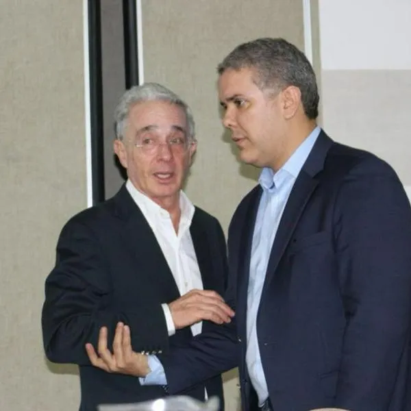 Destapan momento de tensión que se vivió entre Iván Duque y Álvaro Uribe en la Fundación Santa Fe, de Bogotá. ¿Habría distanciamiento? 
