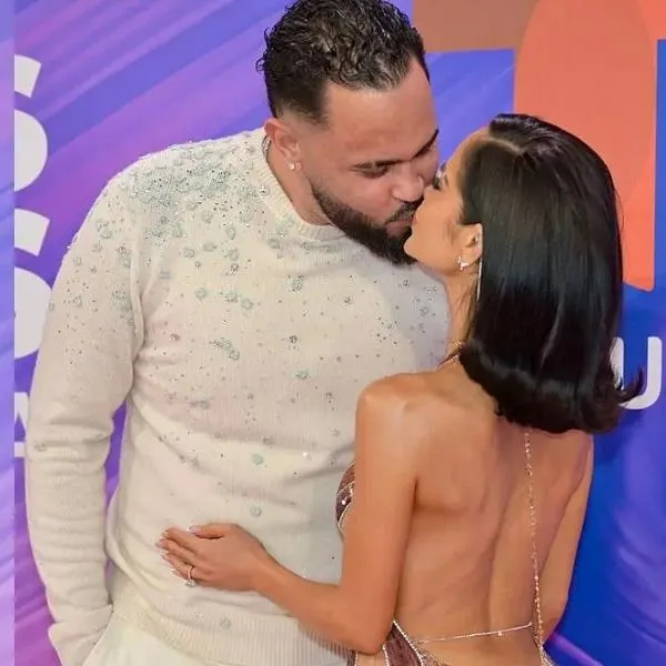 Natti Natasha confirmó que espera de su segundo bebé: mira su barriguita