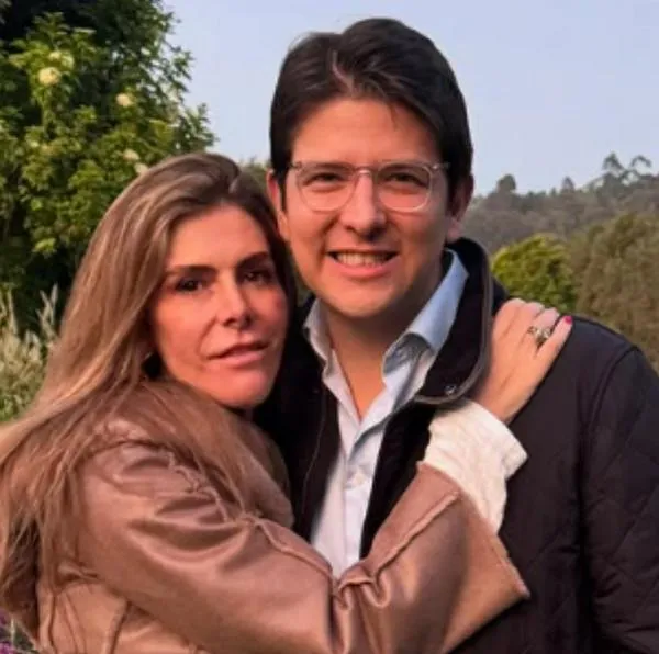 Hermana de Miguel Uribe cuenta que aplicó aceite "milagroso" en la UCI de la Fundación Santa Fe. "Estuve de rodillas", dijo. 