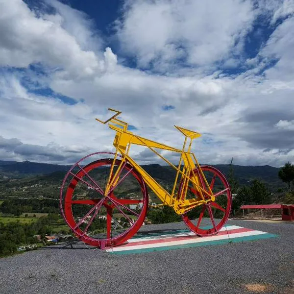 Foto de bicicleta más grande de Colombia, en nota de dónde está la bicicleta más grande de Colombia, muy cerca de Bogotá para visitar