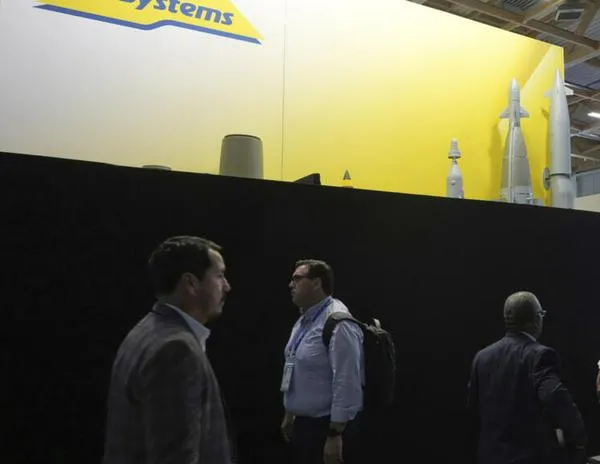 Polémica en el salón de aeronáutica: el gobierno francés ordenó bloquear stands israelíes