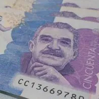 ¿Cuánto dinero en efectivo puede transportar una persona en Colombia 2025?