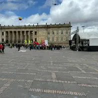 Desoladora foto de la Plaza de Bolívar ante plantón convocado para apoyar la consulta popular de Gustavo Petro. 