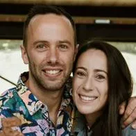 Mariana Pajón junto con su pareja, Vincent Pelluard, de quien quedó embarazada y espera un bebé