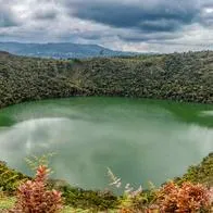 Foto de laguna de Guatavita, en nota sobre cuántos metros de profundidad tiene la laguna de Guatavita: precios, ruta y más