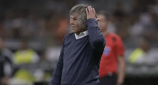 Alberto Gamero, técnico colombiano