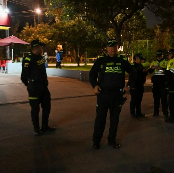 Muestran cómo luce el lugar donde atentaron contra Miguel Uribe en el sector de Modelia, en Bogotá. Montaron varios negocios allí. 