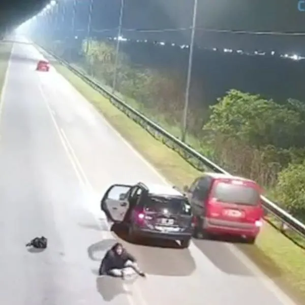 Joven se tiró de un carro porque conductor de 'app' no siguió la ruta del GPS