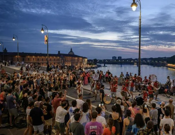 145 personas reportan haber sido chuzadas durante la Fiesta de la Música en Francia