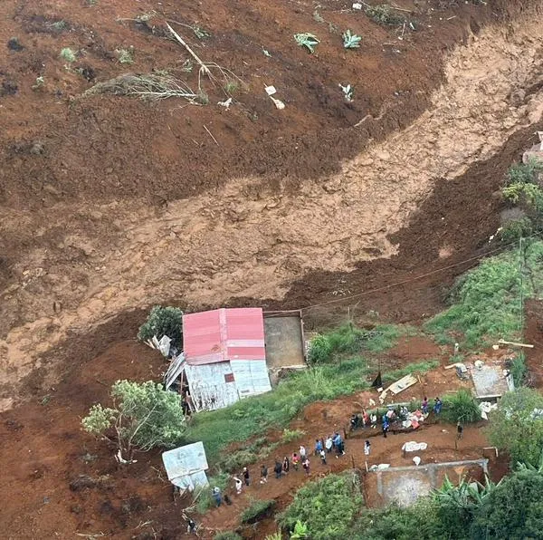 Así quedó el derrumbe en Bello, Antioquia, en el que murieron dos niñas que eran hermanas