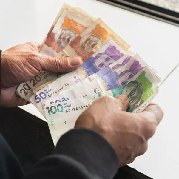 Pesos colombianos