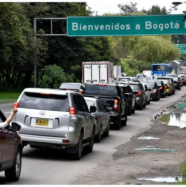 Pico y placa regional lunes festivo 30 de junio en Bogotá: así será reversible