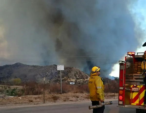 Hallan muerto al presunto tirador tras una emboscada contra bomberos en EEUU