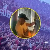Hincha de Medellín quemó la camiseta del equipo tras perder final con Santa Fe