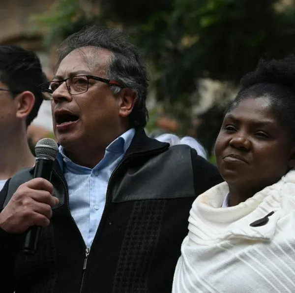 Presidente Petro pidió que todos los mencionados en audios de Leyva "respondan ante la justicia" sobre el supuesto plan para sacarlo del cargo. 