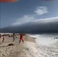 Qué es el 'tsunami de nubes' que sorprendió a Portugal: explicación y videos