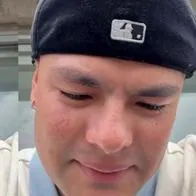 'Influenciador' Carlos Feria lloró la muerte de su hermana y publica video