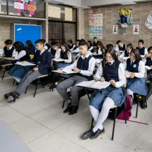 ¿Cuándo entran a estudiar los colegios públicos en Bogotá en julio 2025? Pilas