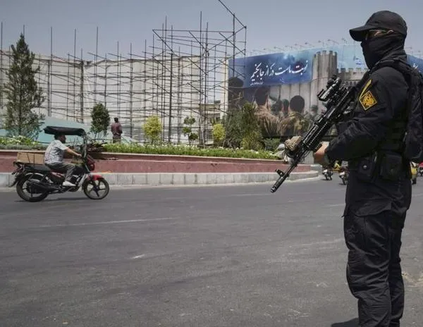 Tras la guerra con Israel, el régimen iraní intensifica la represión contra su población
