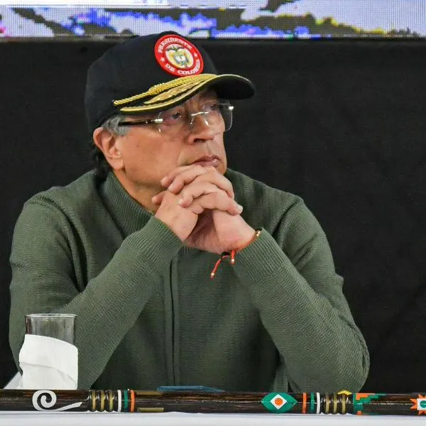 Revelan millonada que habría gastado Petro en su viaje a Ecuador