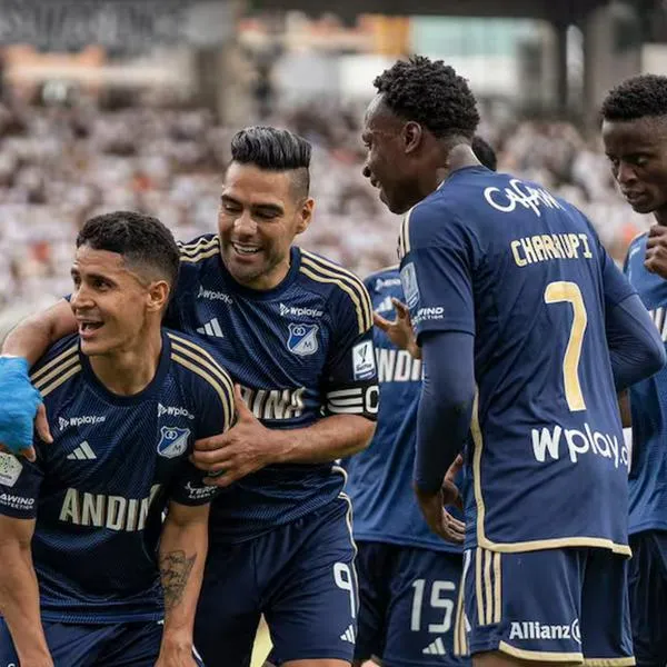 Daniel Cataño con Falcao. El volante sale de Millonarios y se va para el Bolívar de Bolivia