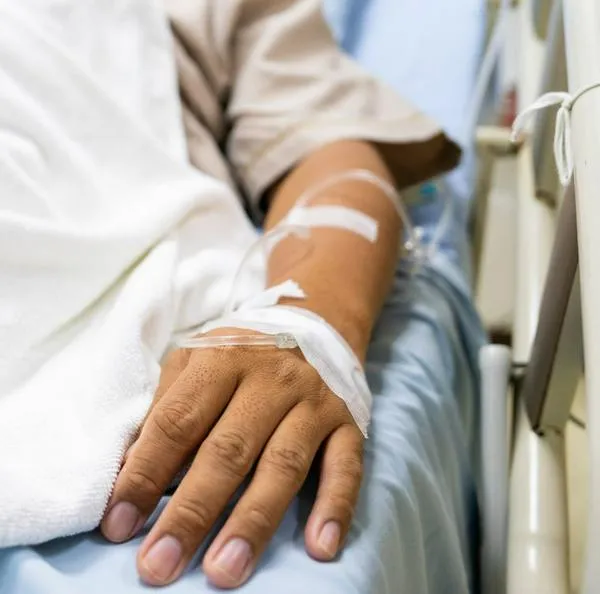 Hombre hospitalizado