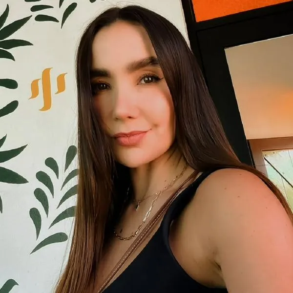 Paola Jara, en nota sobre fotos de ella embarazada
