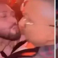 Viral: fanático de Luis Miguel Fuentes intentó besar al cantante de vallenato
