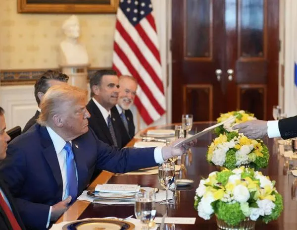 Netanyahu y Trump se congratulan en Washington y dicen avanzar hacia la paz en Medio Oriente
