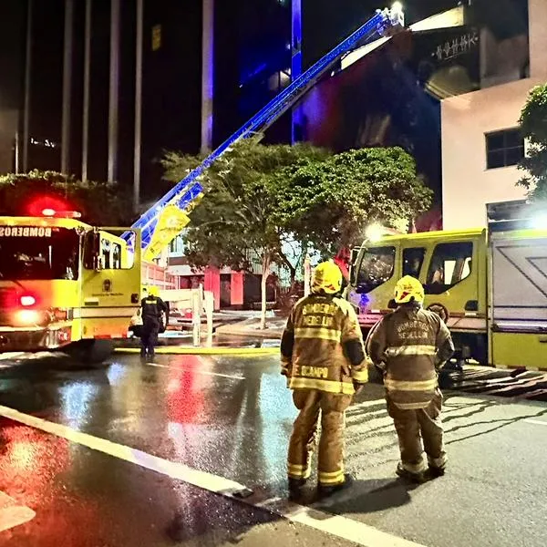 Noche de terror en Clínica Fundadores de Medellín  por grave incendio