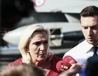 La policía registra la sede de un partido de ultraderecha en Francia