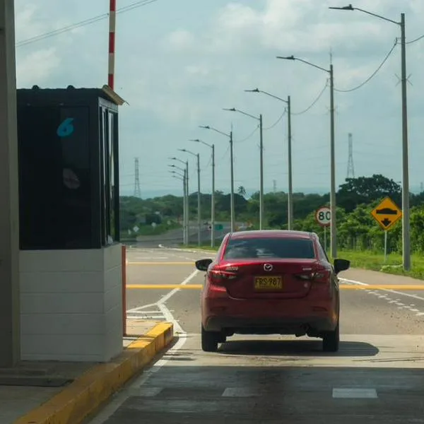 Peajes en Colombia tendrán aumento de tarifas y conductores tendrán que pagar hasta 26.000 pesos debido a incremento que se había postergado.