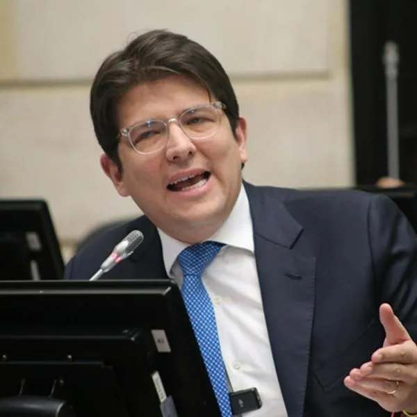 Atentado contra Miguel Uribe fue planeado por su papel de líder opositor